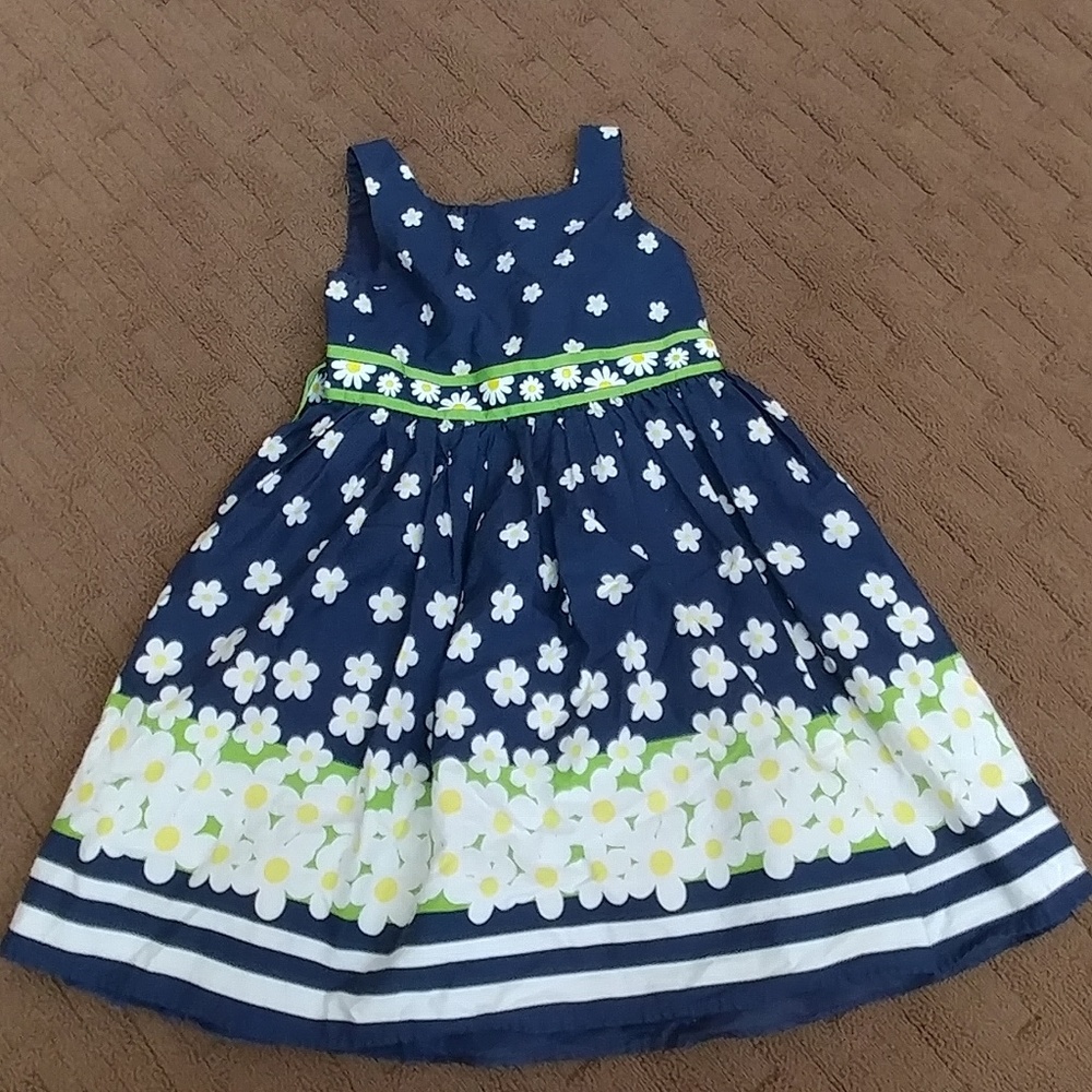 Spring Daisy Dress